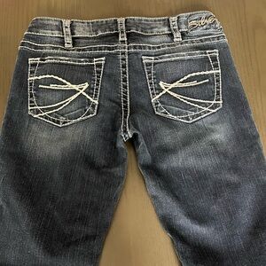 Women’s Silver Jeans Dark Blue Relaxed Fit